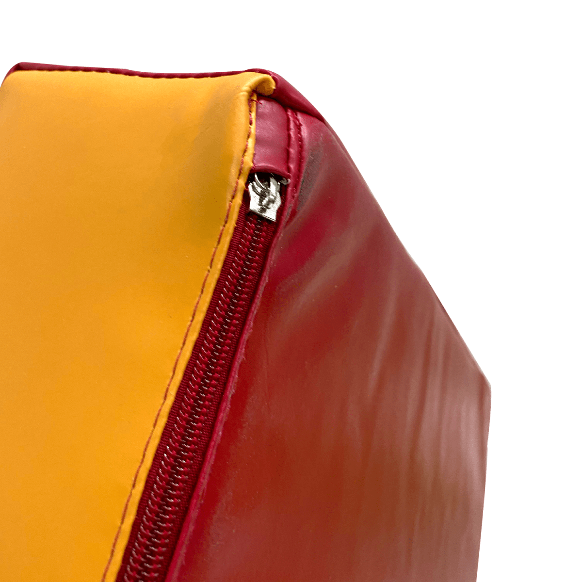 Detalle de cierre de tapiz Free Kid