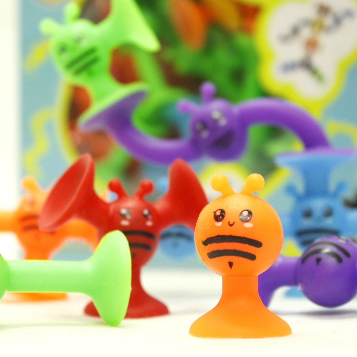 motricidad fina y creatividad con ventosas